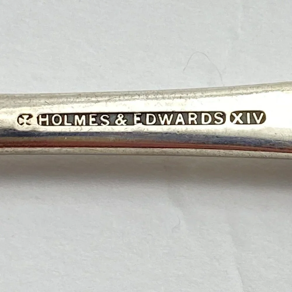 Vintage Holmes & Edwards‎ XIV Serving Meat Fork Silverplate Art Deco 7 5/8